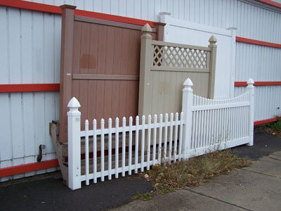 Wood & vinyl fencing